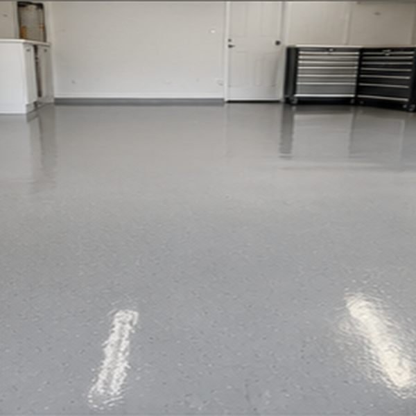 Plancher époxy Garage commercial à Sainte-Anne-des-Plaines